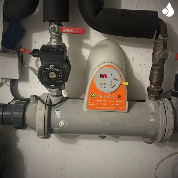 Remplacement d’une pompe de circulation pour un système de chauffage de piscine, Cagnes-sur-Mer, Azur Artisan