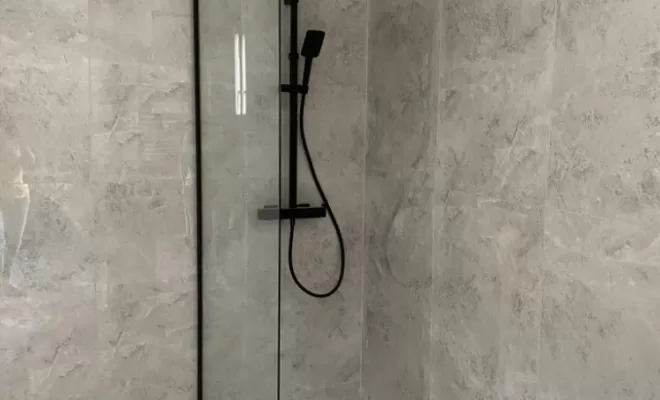 Mise en place des corps encastrés (douche et lavabo)